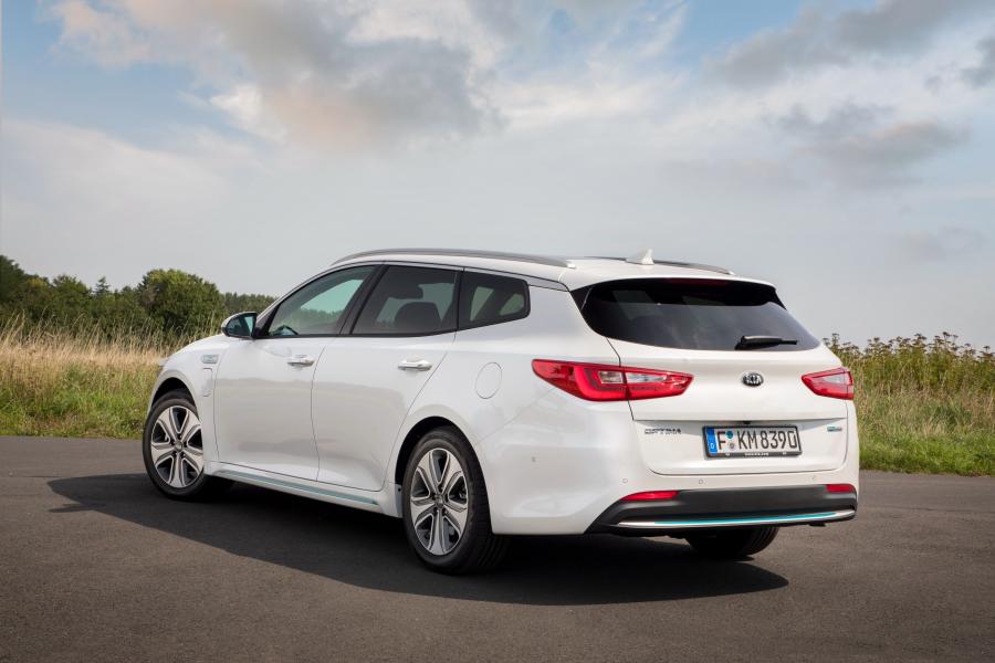  Kia Optima Sportswagon Plug-In Hybrid (JF) 2017 года  (WW) (фото 10 из 40)